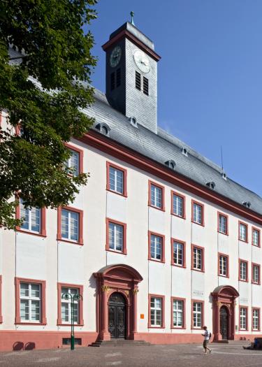 Universitätsplatz, Alte und Neue Universität