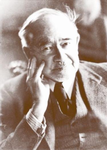 Foto, Portraitbild in schwarz-weiß von Alfred Weber