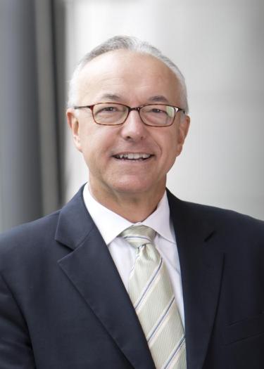 Foto, Portraitbild von George Daley