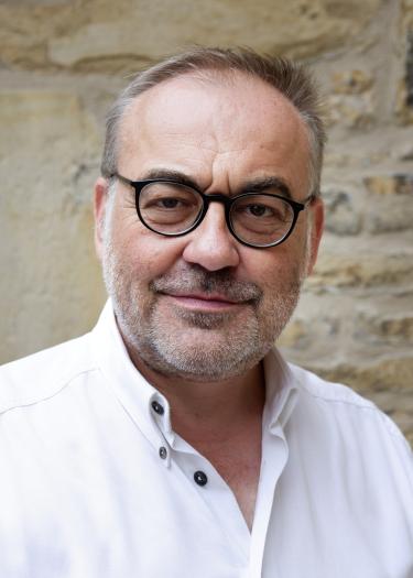 Foto, Portraitbild von Thomas Bauer