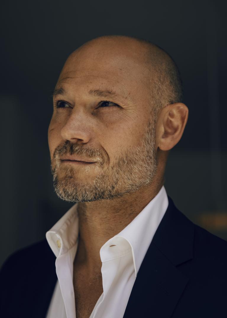 Foto, Portätfoto des Philosophen Omri Boehm
