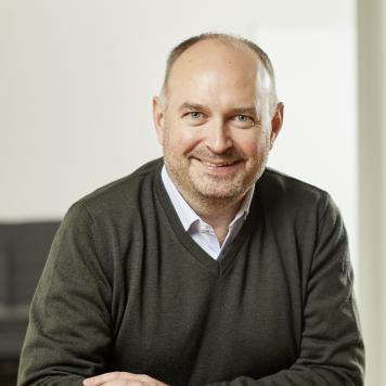 Porträt Gernot Sauerborn