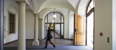Eingangsbereich der Universitätsverwaltung
