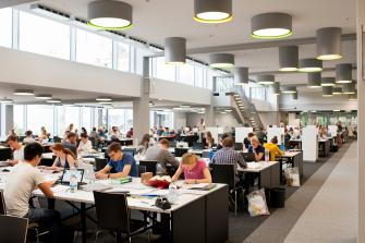 Universitätsbibliothek Altstadt Lesesaal