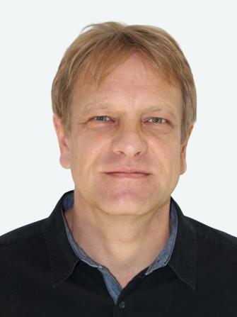 Portraitbild: Alexander Schmidt